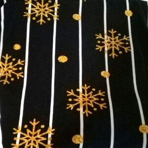 Black and White Leggings With Gold Snowflakes Size 3x
